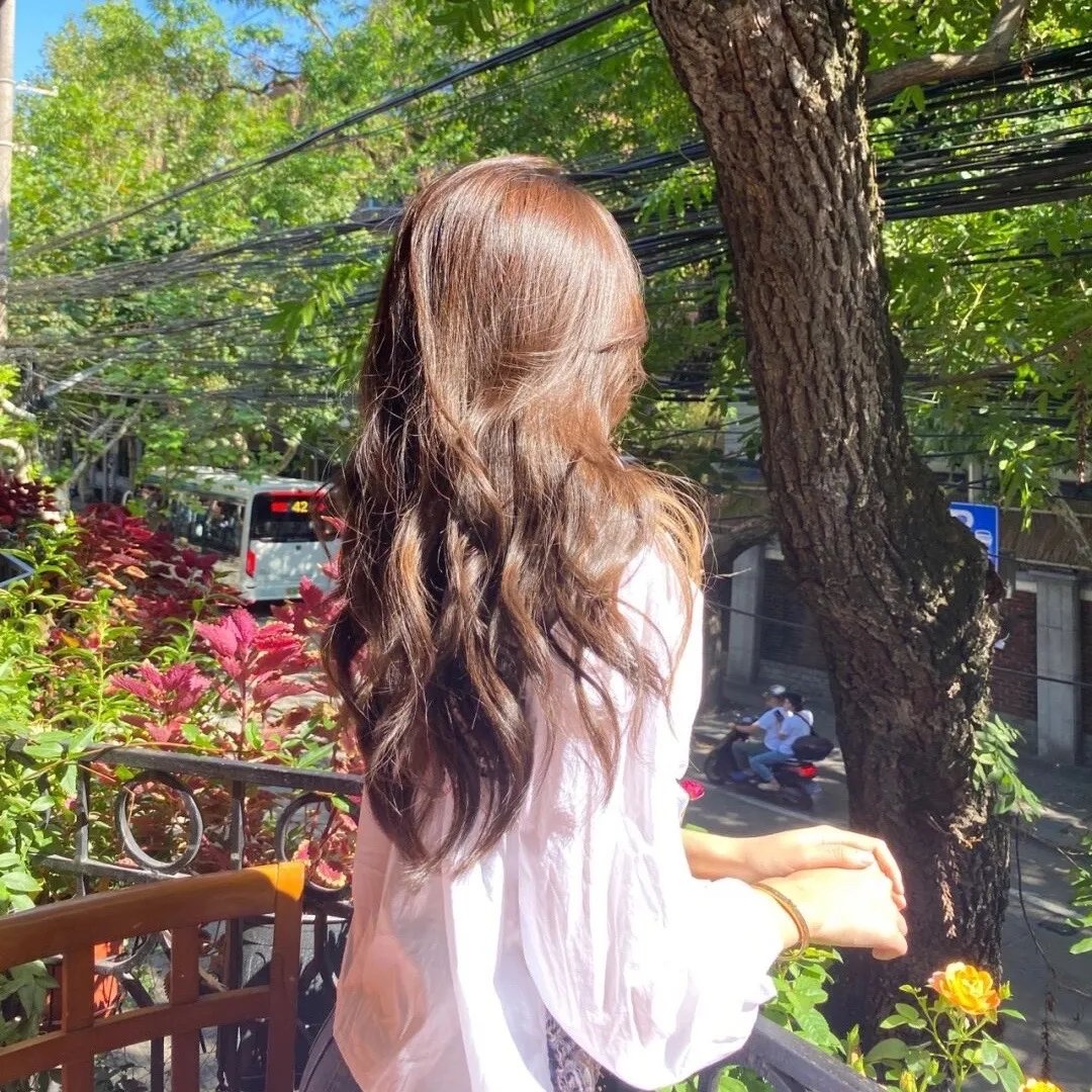 夭寿了她老公儿子是凤凰