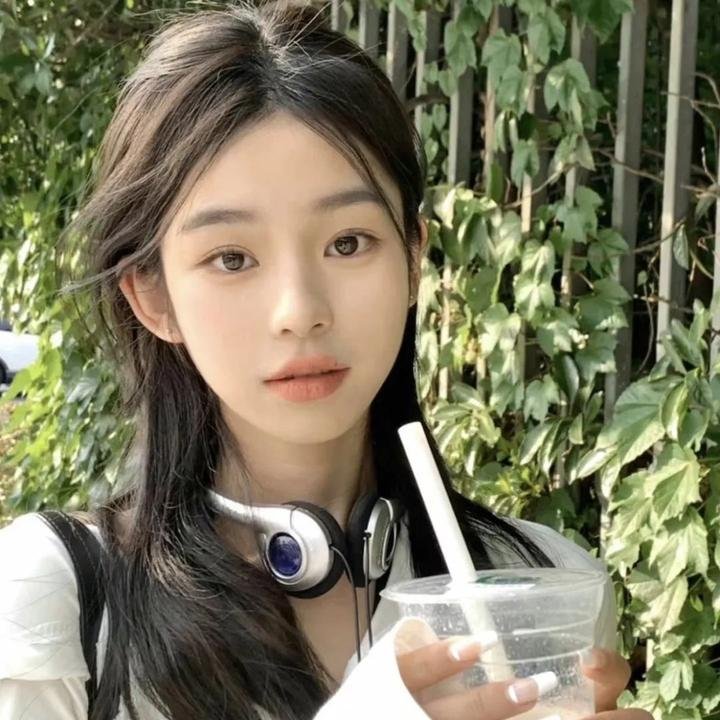 重生八零年代娶了师娘